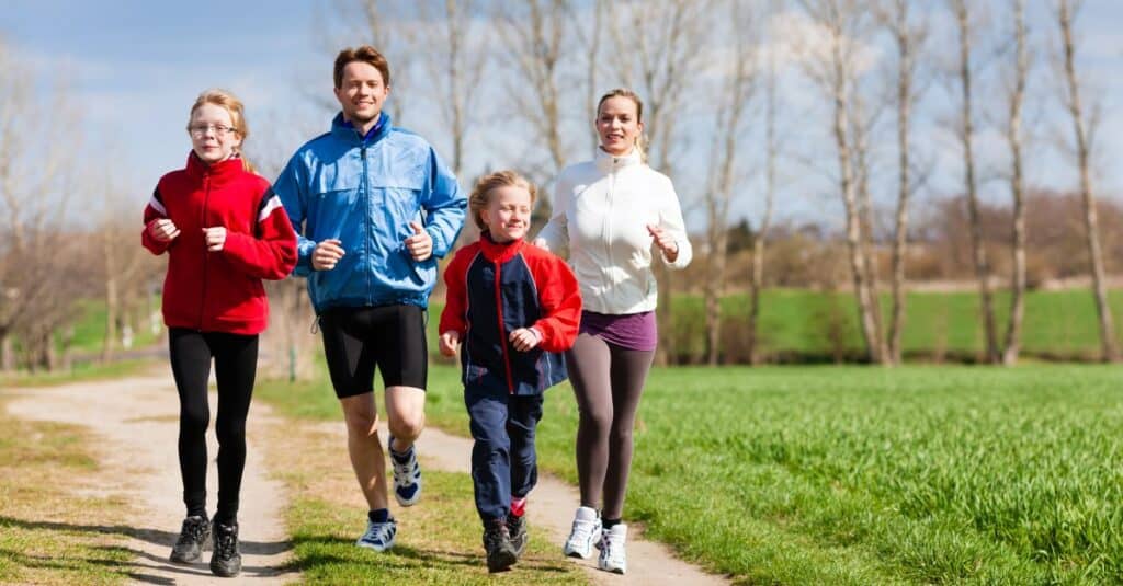 winter running with family
