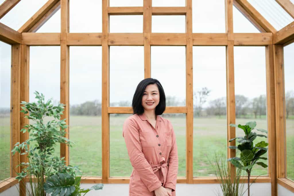 artsy entrepreneur mom on the street ying liu