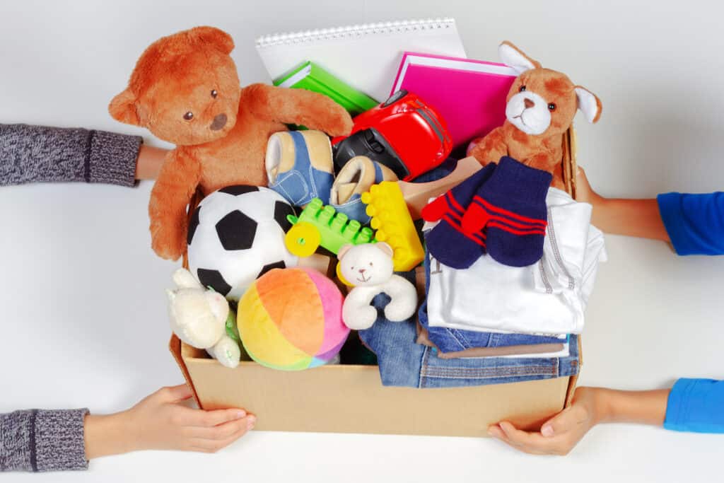 what do you do in a buy nothing group?