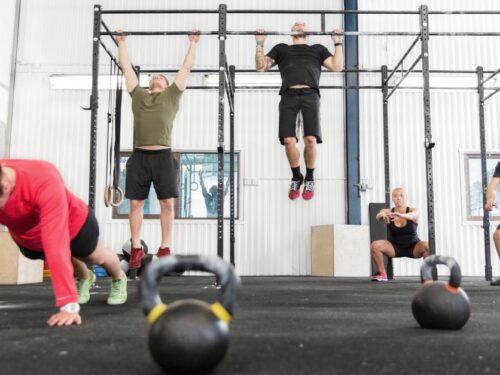 CrossFit for beginners - workout and exercise