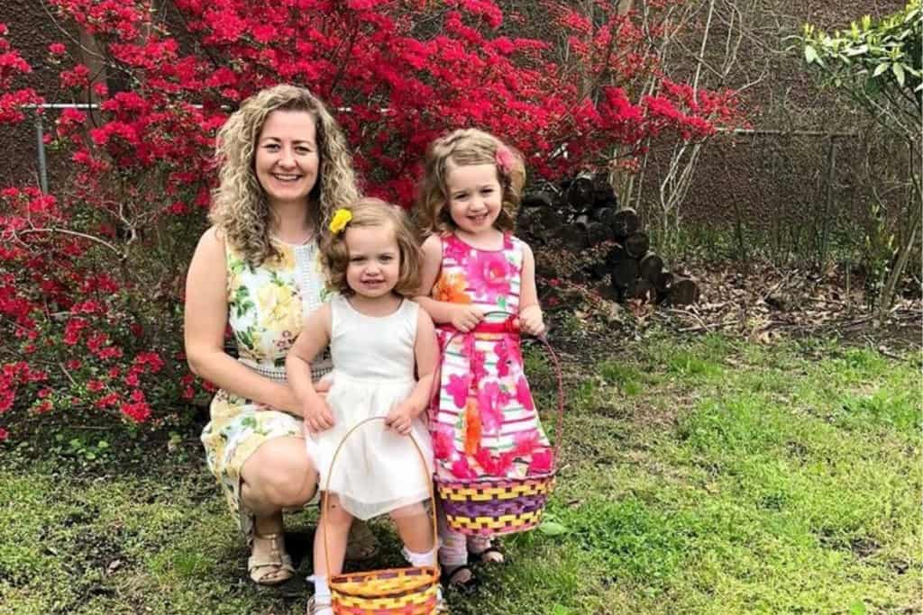 Elisabeth Figert Sensory play kit mom with her daughters