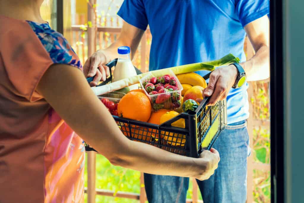 grocery delivery and pick up service