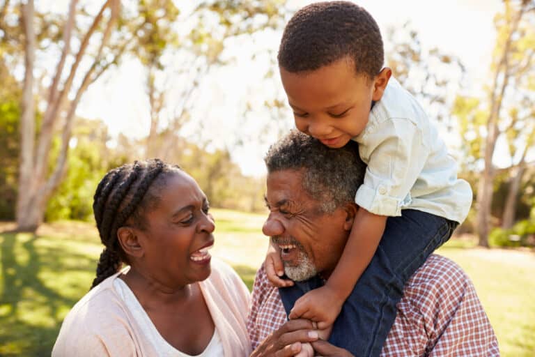 7 Ways to Involve the Grandparents In Your Family Life