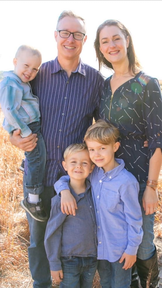Jason and Lynn Richards and family