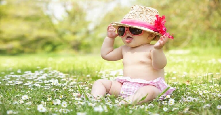 Great Ideas for Keeping Your Baby Cool in the Summer Heat