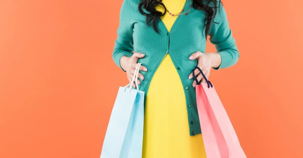 byuing maternity clothing on a budget