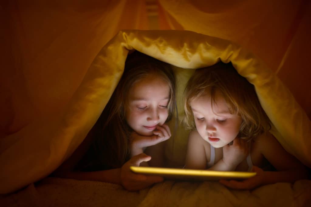 negative impacts of media on children