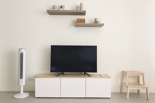 minimalist design tv