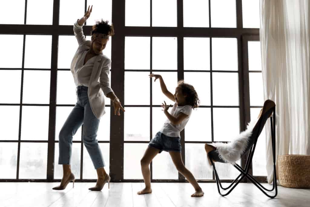 mom daughter dancing mom guilt