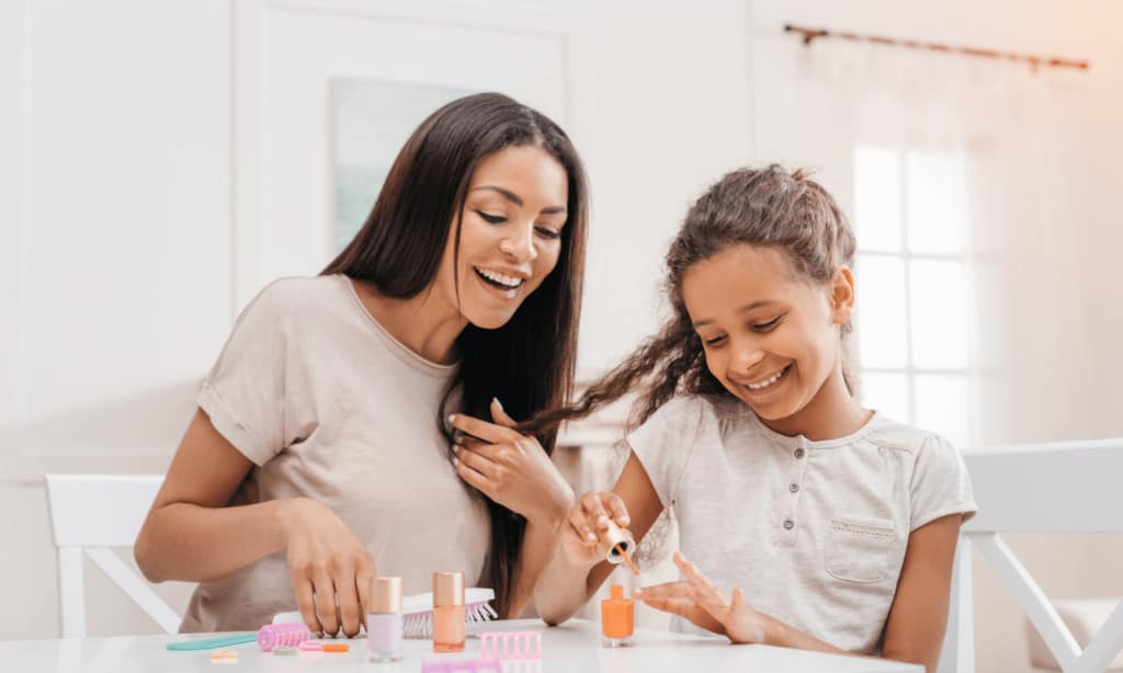 mom daughter at-home manicure