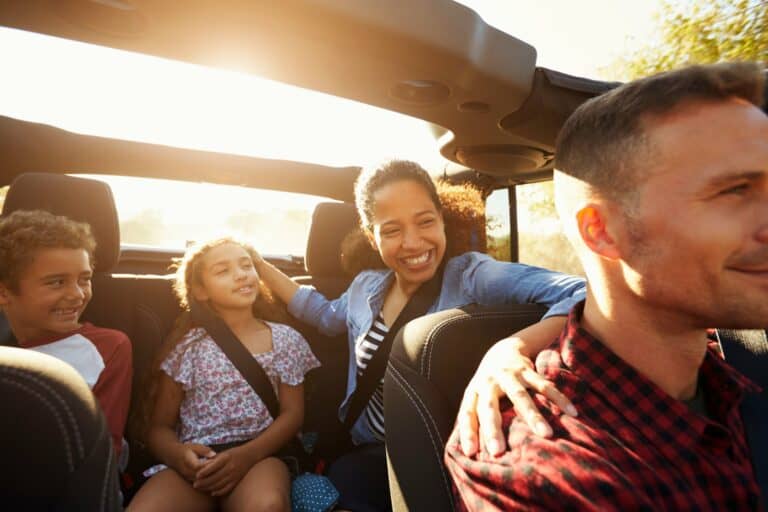 Family Road Trip: Ideas and Tips to Enjoy the Ride