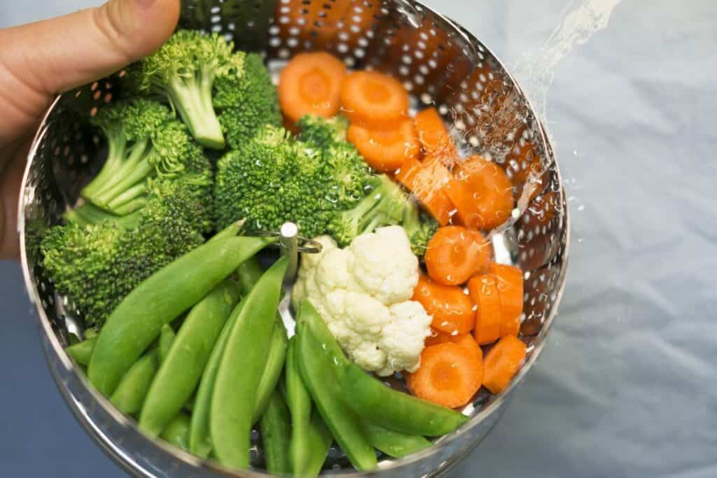 steaming and braising vegetables
