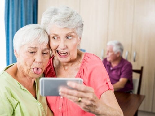 Elders and their smartphone