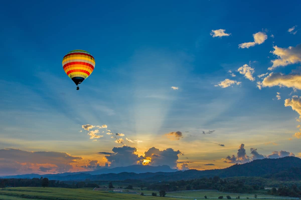 When to drive with a hot air balloon?