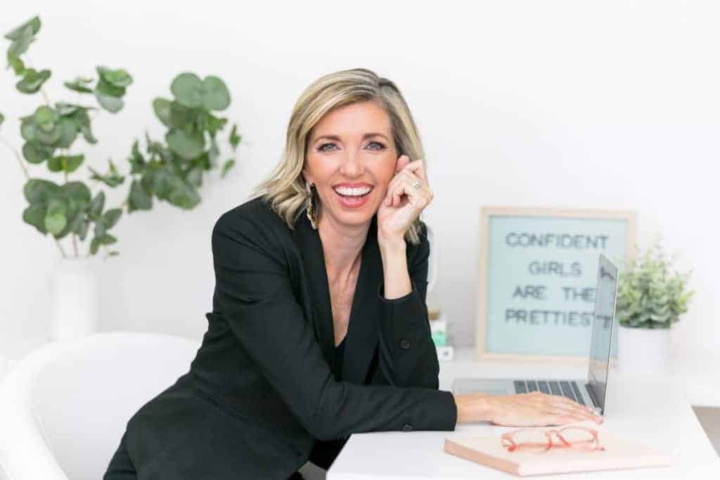 comfortable chic mom Brandee Gaar