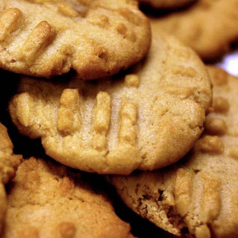 Sugar-Free Peanut Butter Cookies Christmas cookie exchange recipe ideas