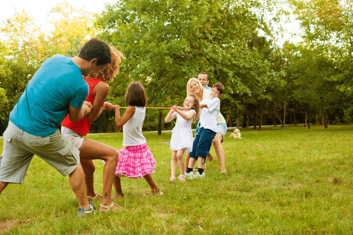 family olympics tug-of-war