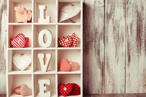 how to decorate for valentine's day; vintage decorations shelf