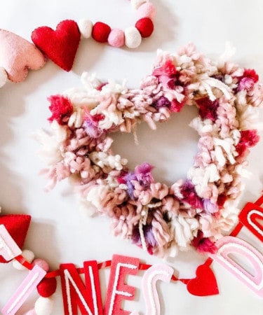 Valentine's Yarn Wreath 